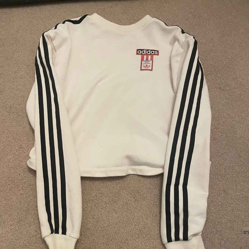 Perfect condition Adidas cropped sweatshirt